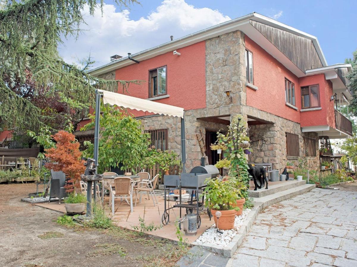 Rural Apartment With Shared Garden Pool And Spa Galapagar Kamer foto